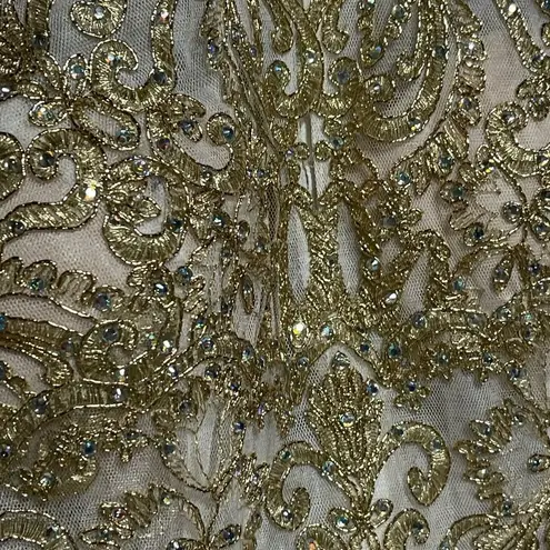 XScape Embellished Embroidered Mikado Party Dress White Gold Size 2 EUC