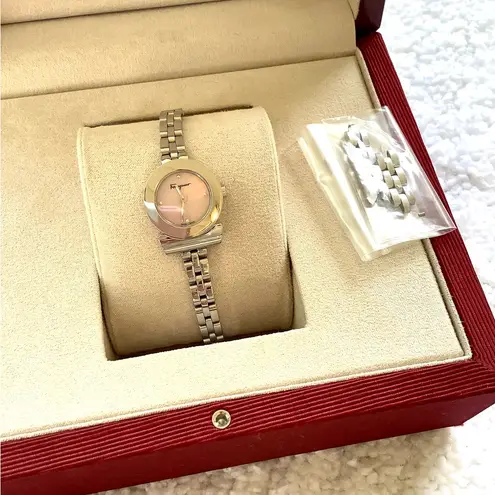 Salvatore Ferragamo Ladies authentic dress watch🌹🌹🌹