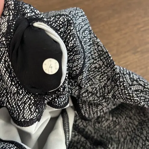 Lululemon  Wunder Under High Rise HR Tight Pants Active Pants Workout 4