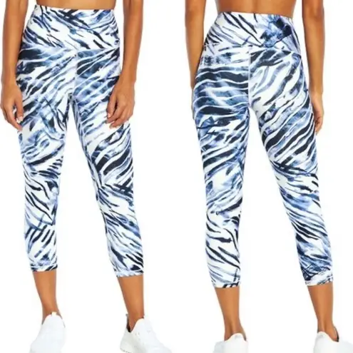 Balance Collection Marlin Painted Animal Contender 22" Compression Capri Legging