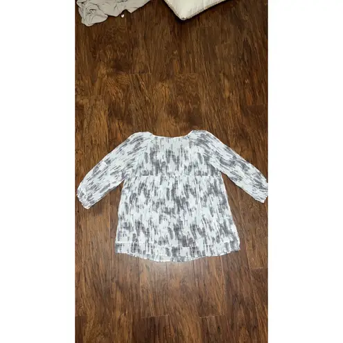 Tart Womens white and gray 1/2 sleeved peasant blouse balloon sleeve workwear