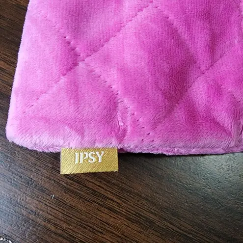 Ipsy Pink Quilted Velvet Pouch Zippered Cosmetic Bag Toiletries Makeup Bag
