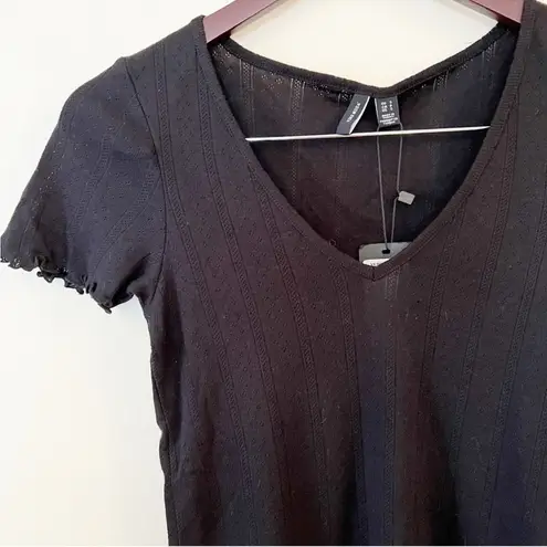 VERO MODA Black Knit Lightweight Ruffle Hem Short Sleeve Top Size Small NEW