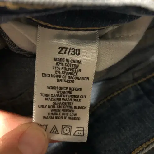 Aeropostale ‎ women’s skinny jean 27 x 30. Medium wash