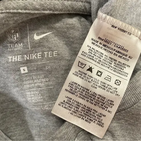 Nike  New England Patriots Gray Long Sleeve Top Small