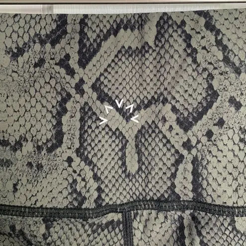 Varley Let's Go Legging 25” Tights in Olive Snake W-469 Sz S