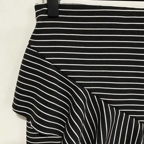 ZARA  Trafaluc Black & White Striped Ruffle Mini Skirt Size Small