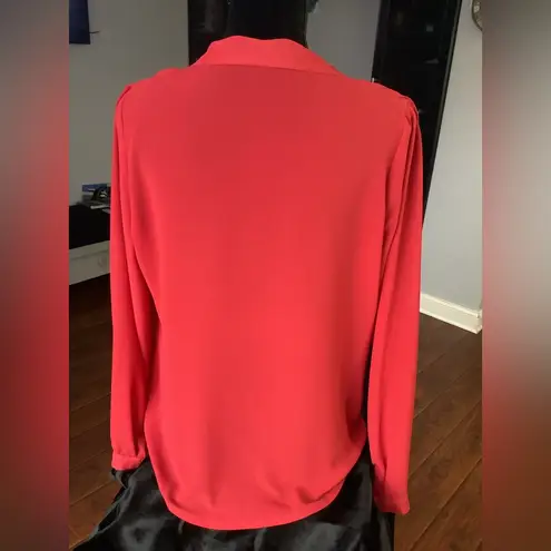 Nice dressy long sleeve blouse ๐น๐น๐น Red Size M