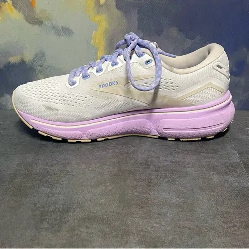 Brooks Ghost 15 1203801D166 Women's Wide Sneakers White/Lavender Size 7.5D