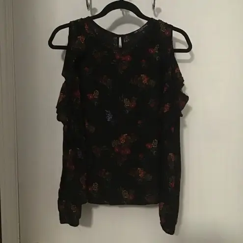 One Clothing Ruffle cold shoulder blouse