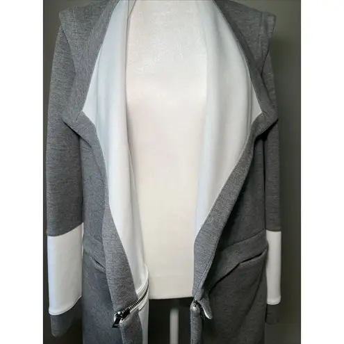 BCBGMAXAZRIA  Convertible Detachable Open Jacket Size Small Grey Casual