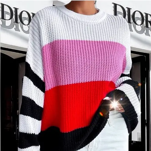 Lavishly Paris NWT, Women’s Colorblock Drop Shoulder Sweater.