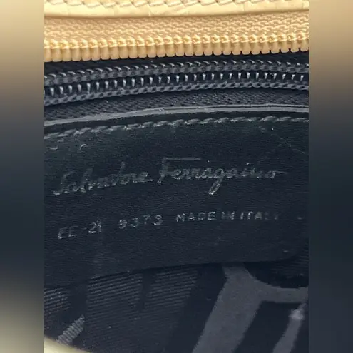 Salvatore Ferragamo Ferragamo Elegant Tan Crocodile-Embossed Shoulder Bag