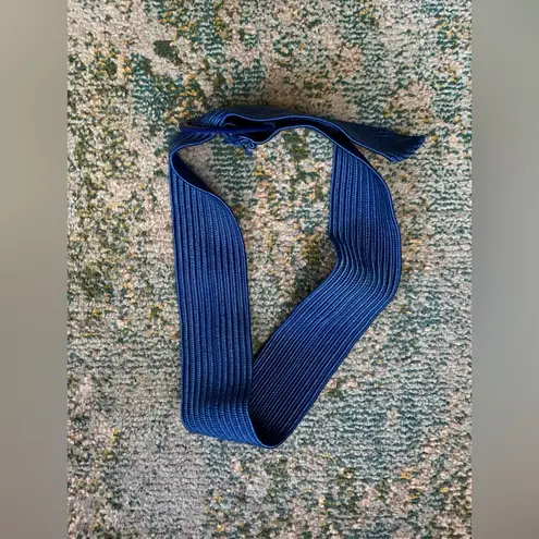 Vintage blue woven pull through oval accent Velcro belt, size L/XL
