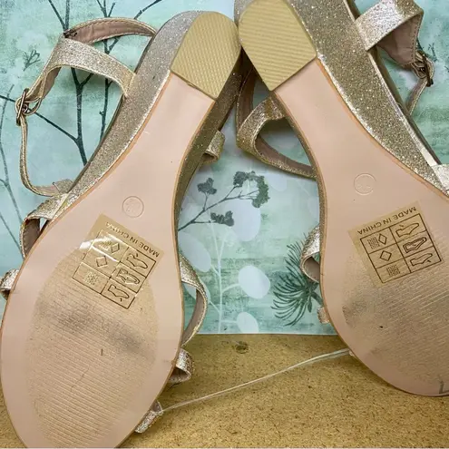 Bella Marie Elegant Sz8.5 Rose Gold Strappy Wedge Sandals