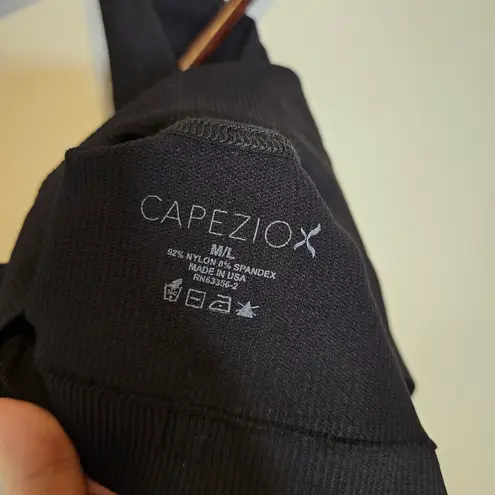 Capezio Black Seamless Ribbed Bra Top Medium/Large Dance Activewear NWT Neutral