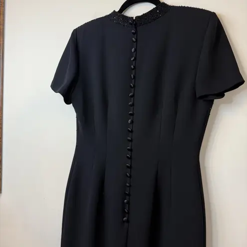 Donna Morgan Black Beaded Fitted Formal Dress Covered Buttoned Zipper. Size 10