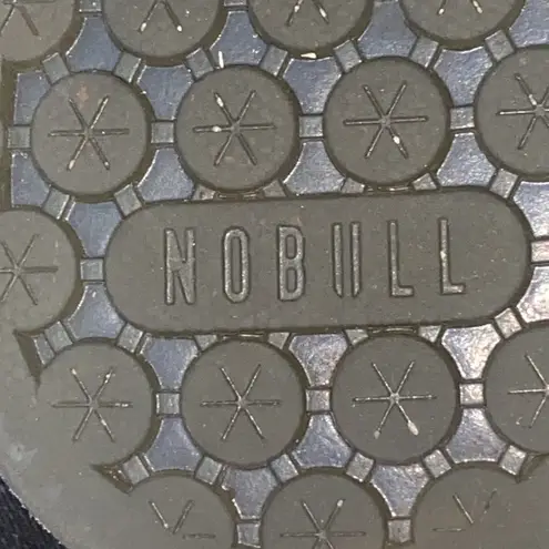 Nobull WO SIZE 11 MENS SIZE 9.5 UNISEX Blue Athletic Shoes.NAVY LIGHT BLUE EUC