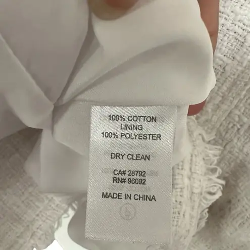 Carolina belle Montreal Womens Sz M White Edgy Tweed Frayed Trim Moto Jacket