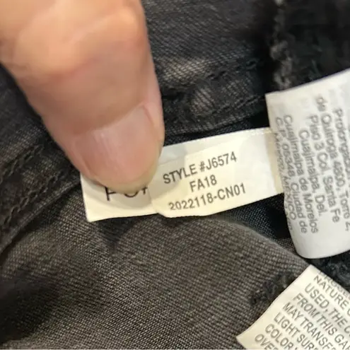 Madewell  32 Tall Cali Demi-Boot Jeans in Berkeley Black: Chewed-Hem Edition