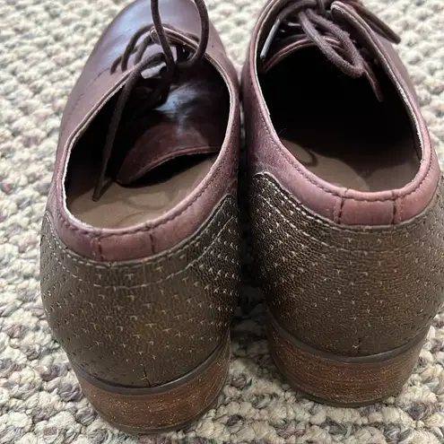 Dansko  Louise Brown/Burgundy Oxfords Comfort Shoes Leather Women's size 38 (7.5)