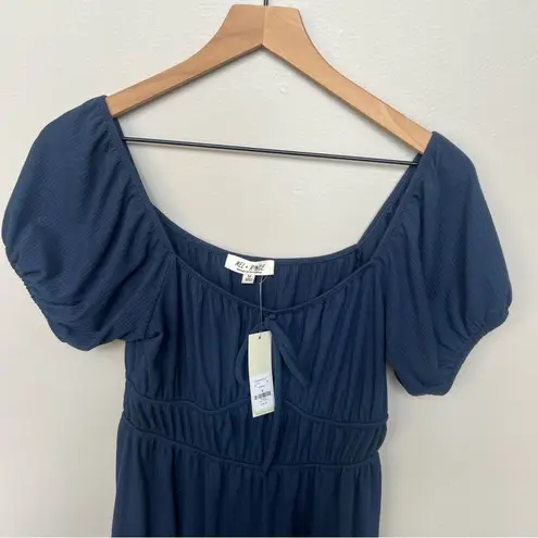 Mel + Rose NWT Francesca's Collections Navy Mini Short Sleeve Skater Dress M Blue Size M