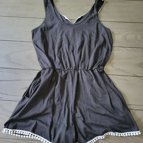 The Outfit Women's romper M shorts