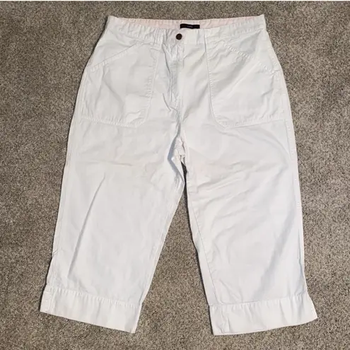 Bill Blass  White Capri Pants