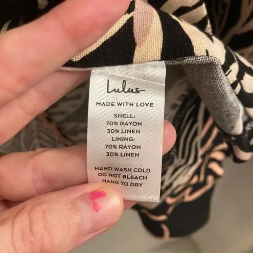 Lulus NWT Lulu’s Linen Blend Black Leaf Print Blazer - Size L thumbnail 4