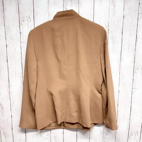 Josephine Chaus Jacket Women Size 10 Tan Mock Neck Button Collar Pocket Casual