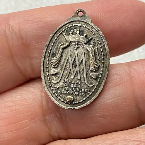 Vintage Sterling Silver Catholic Devotional Medal Seek What Is Above Pendant