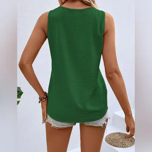 NEW Green V Neck Two Button Loose Fit Tank Top Size Small