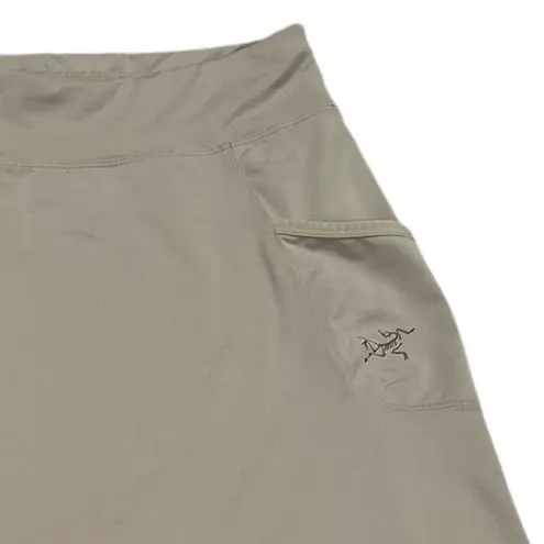 ARC’TERYX TAUPE GREY ATHLETIC HIKING SKIRT M Tan Size M