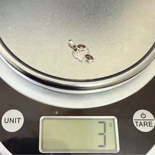 925 Sterling Silver Smoky Quartz Marquis Grape Vine Leaf Small Pendant 3g.