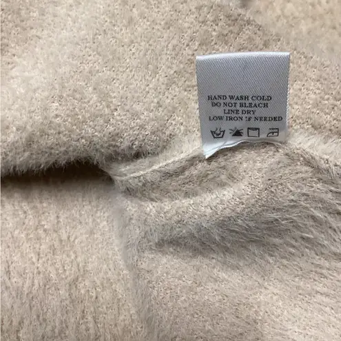 Bucketlist Eyelash jacket. Size Large. Light tan/camel. Like New! Tan