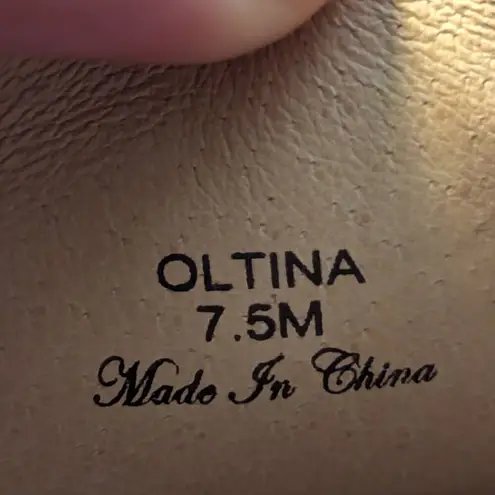 Donald Pliner Women's Oltina Buckled Wedge Sandals - Size 7.5