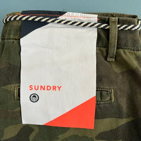 Sundry NWT Camo Spruce Clean Straight Trouser Pants