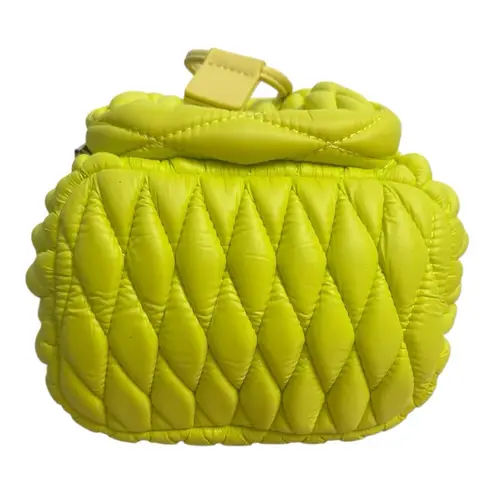 Ecostitch Puffy Quilted Bucket Bag Chartreuse Drawstring Handbag Like New Yellow - Image 5
