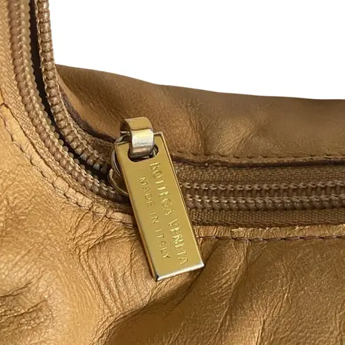 Bottega Veneta Intrecciato Beige/Brown Leather Crossbody – Rare Medium