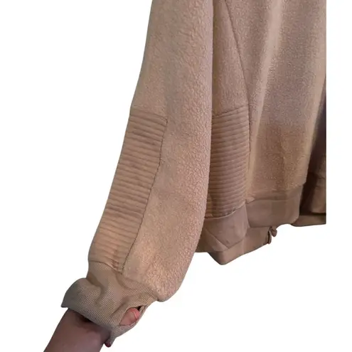 Tahari Sport Pink Top with Back Zipper and Thumbholes NWT MSRP $80