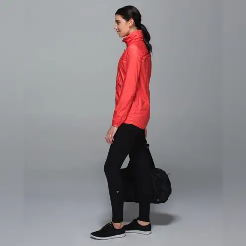 Lululemon  Miss Misty Jacket Atomic Red Size 4