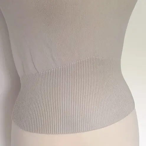 Casual Corner Y2K Stretch Short Sleeve V