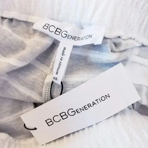 BCBGeneration Bcbgeneretion Shorts Scallop Detail Heathered Gray White Elastic Waist