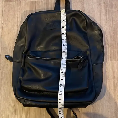 American Eagle  Vinyl (leather look) backpack