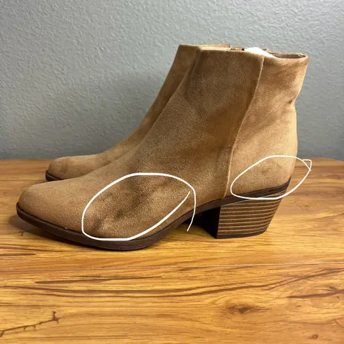 BP Wallis Ankle Boot Size 9.5 Faux Suede Beige Tan Block Heel