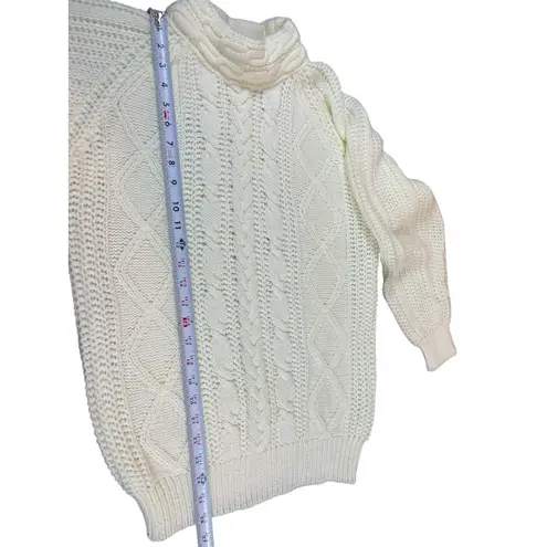 VTG 90s Carriage Court Cable Knit Sweater M Relaxed Fit Ivory Cream Mock Neck Size M