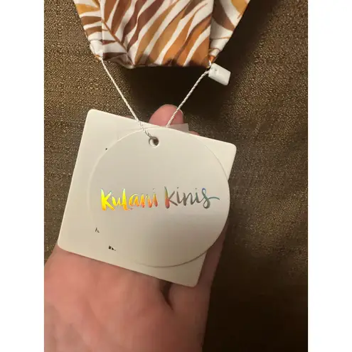 Kulani Kinis NWT  Woman’s High Waisted Swim Bottoms Size Large Poison Palms