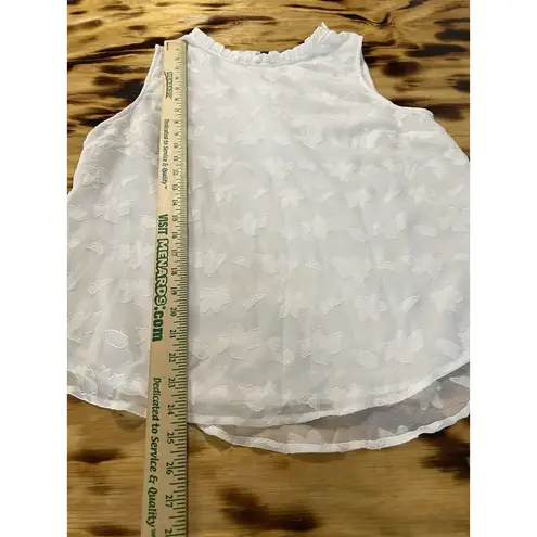 Fun 2 Fun Sleeveless Tank Top Size Large White Leaf Lightweight Preppy Career