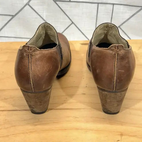 OLUKAI WOMEN'S HO'OU'I Leather Heeled Booties Brown Size 8.5