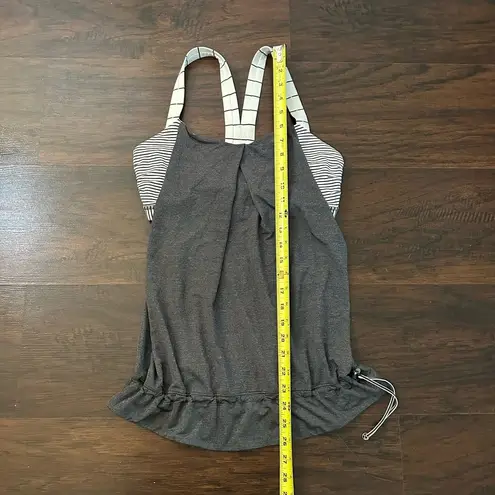 Lululemon  gray tank top w/ built in striped sports bra